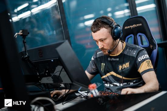 场比赛里惊 场比赛里惊